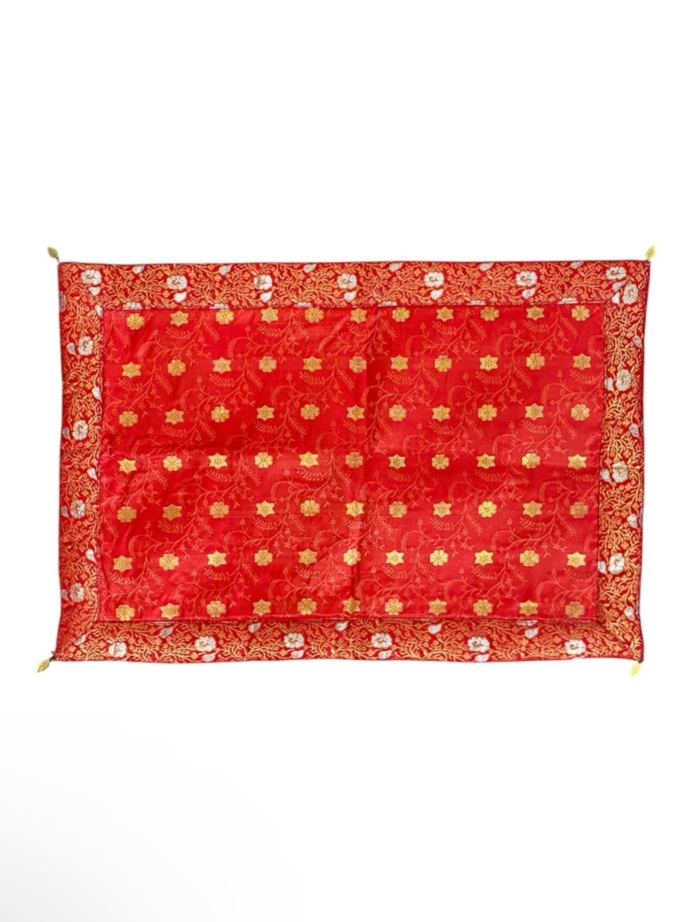 Kim Seybert Vintage Embroidered Red Silk 1 Placemat Table Linen Asian Inspired